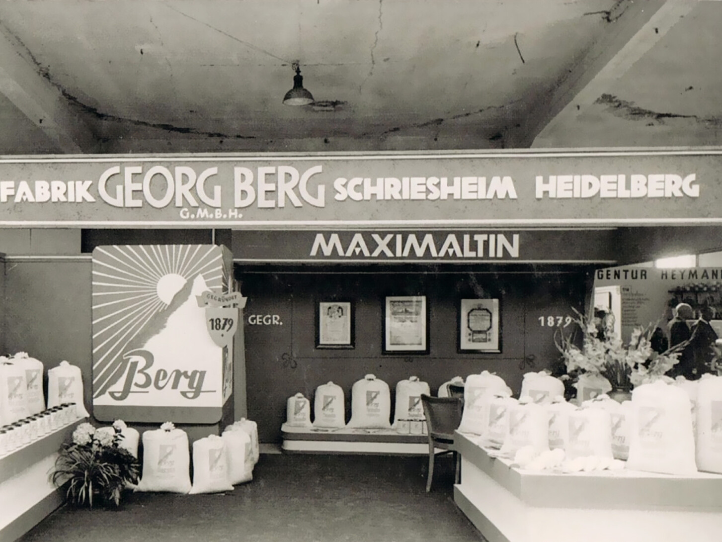 Vintage Maxiwaltin factory shop display with “Fabrik Georg Berg” signage, German heritage, and products on counter